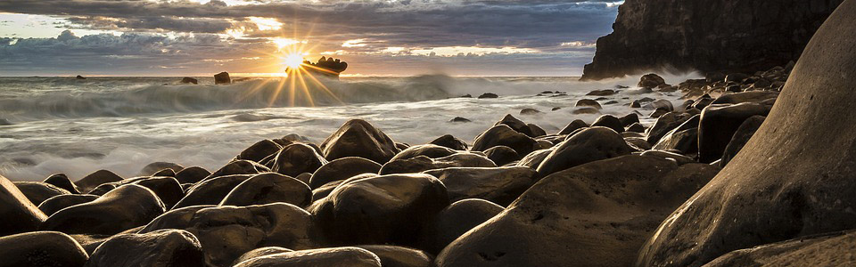 佛山金屬金屬激光雕刻機鐳雕機價格